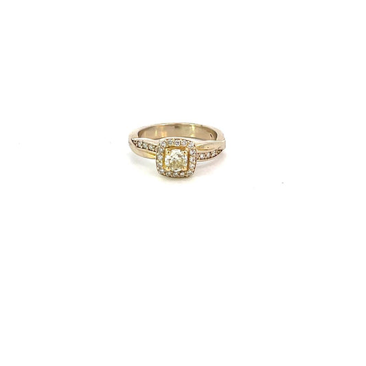 ANILLO EN ORO AMARILLO CON DIAMANTES