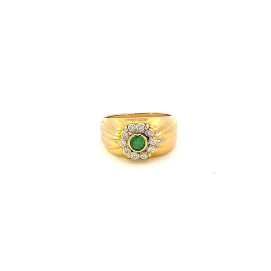 ANILLO EN ORO AMARILLO CON DIAMANTES Y ESMERALDA