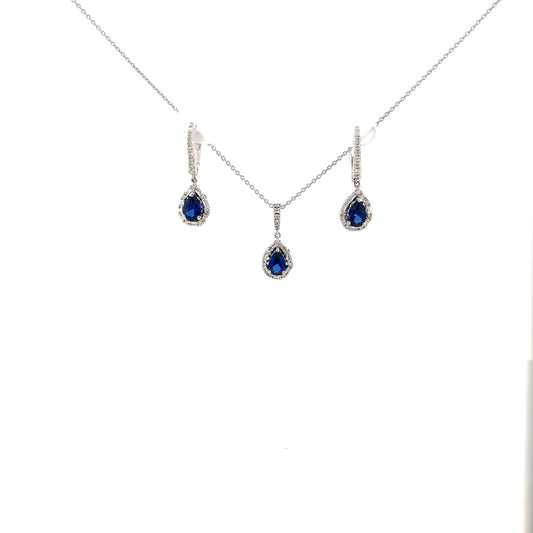 SET DE COLLAR Y ARETES CON BRILLANTES