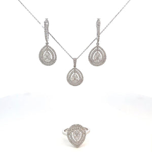 SET DE COLLAR , ARETES Y ANILLO CON BRILLANTES SET DE COLLAR , ARETES Y ANILLO CON BRILLANTES