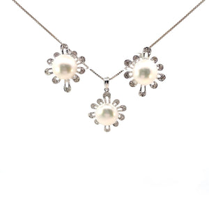 SET DE ARETES Y DIJE DE PERLAS Y DIAMANTES SET DE ARETES Y DIJE DE PERLAS Y DIAMANTES