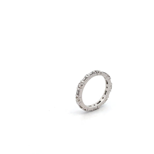 ANILLO INFINITY CON DIAMANTES