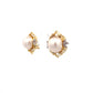 ARETES CON DIAMANTES Y PERLA EN EL CENTRO