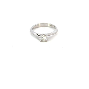 ANILLO EN ORO BLANCO CON DIAMANTES