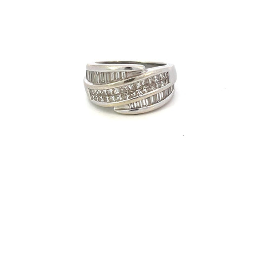 ANILLO EN ORO BLANCO CON DIAMANTES