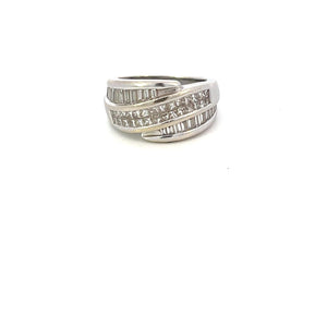 ANILLO EN ORO BLANCO CON DIAMANTES