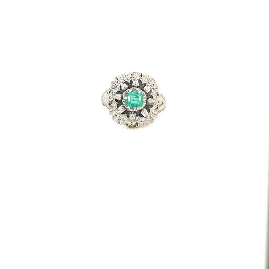 ANILLO EN ORO BLANCO CON DIAMANTES Y ESMERALDA