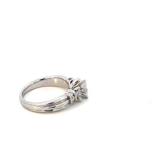 ANILLO DE MUJER ORO BLANCO CON BRILLANTES