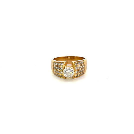ANILLO EN ORO AMARILLO CON DIAMANTES