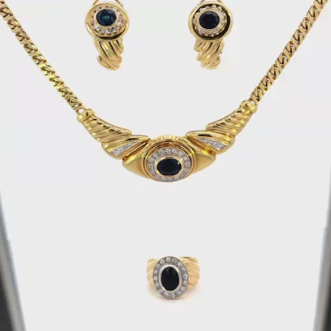 SET DE COLLAR , ARETES Y ANILLO  CON BRILLANTES